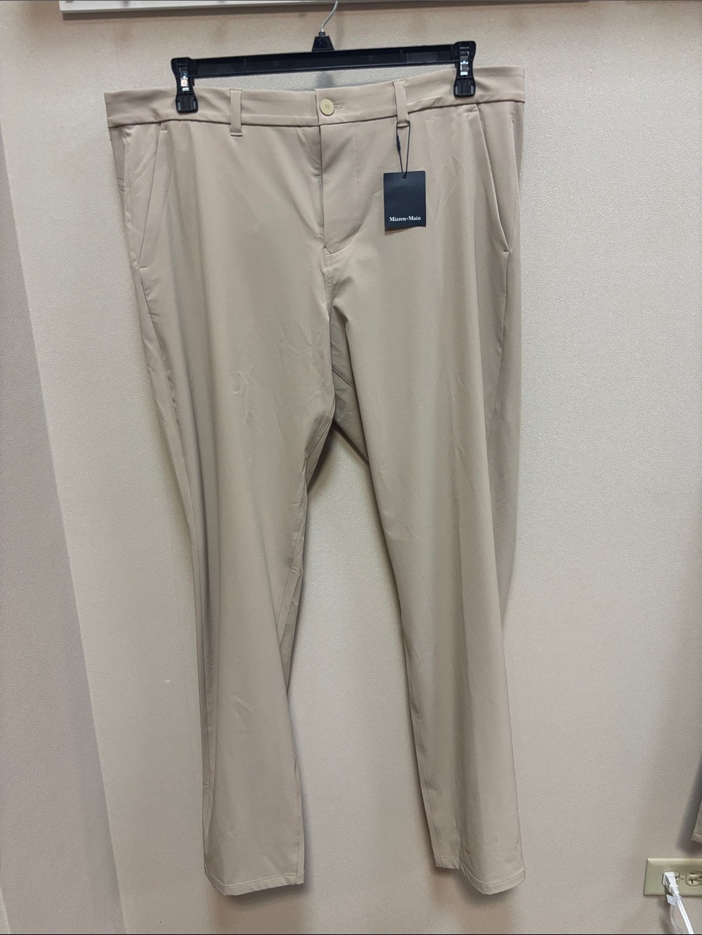 NWT Mizzen+Main 38-34 Slim Fit Helmsman Chino Pant in Khaki Solid - Picture 5 of 12